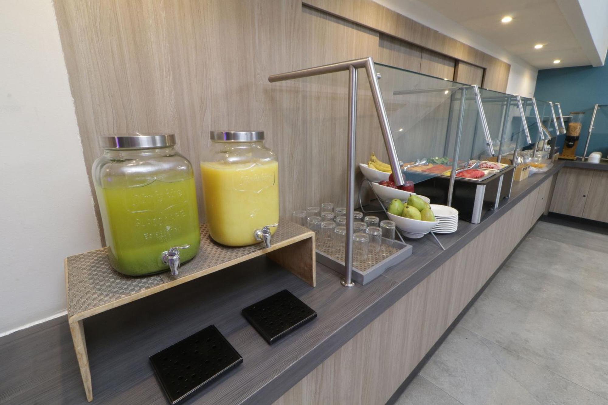 City Express Plus By Marriott Monterrey Galerias Exterior photo