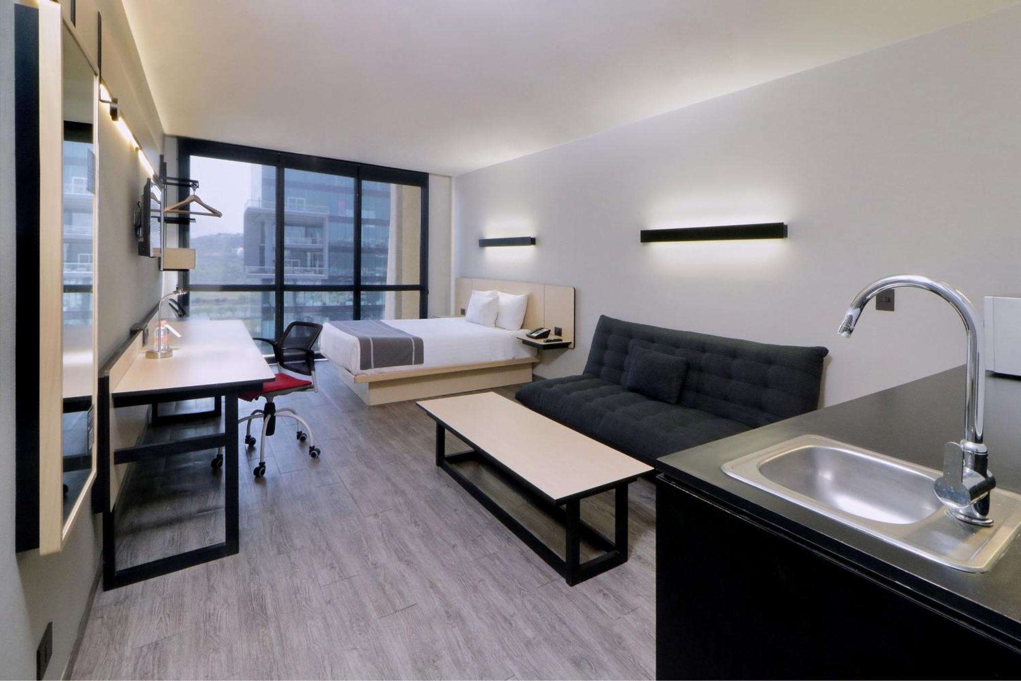 City Express Plus By Marriott Monterrey Galerias Exterior photo
